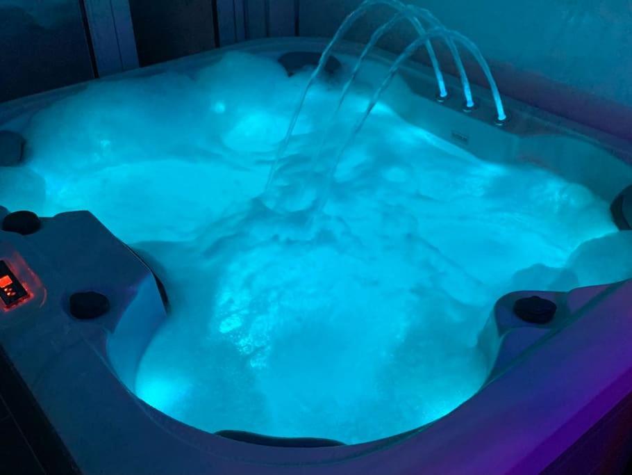 Perfect Couple Retreat To Unwind&Relax With Hottub Leilighet Peacehaven Eksteriør bilde